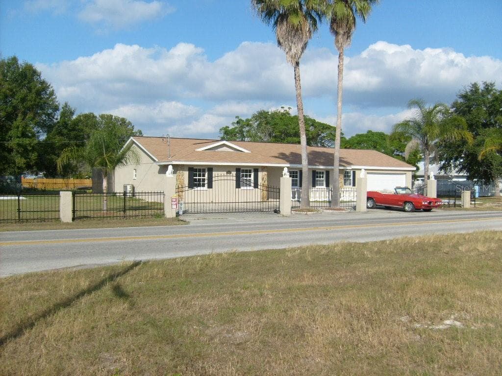 1202 SINCLAIR HILLS ROAD