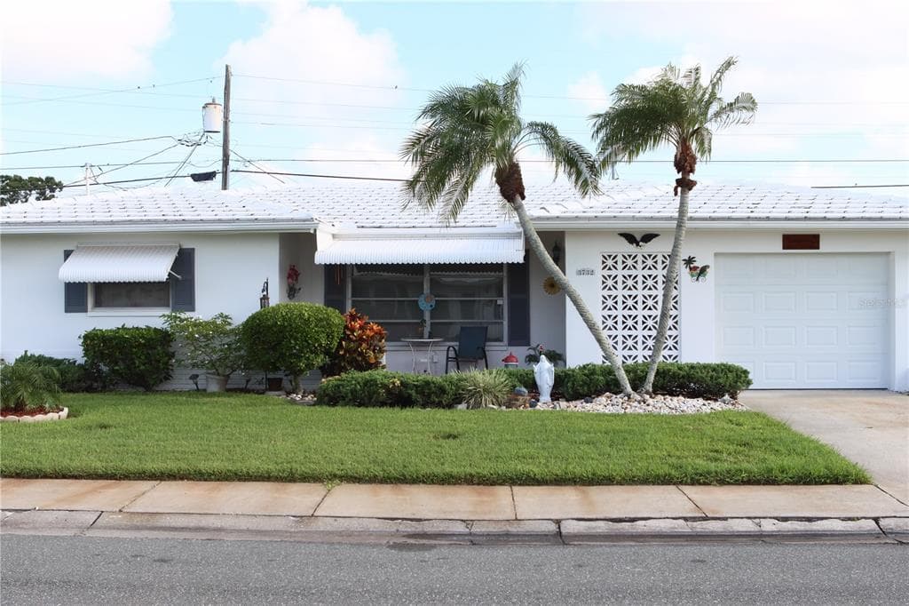 3732 97TH TERRACE N UNIT 3 PINELLAS PARK, FL 33782