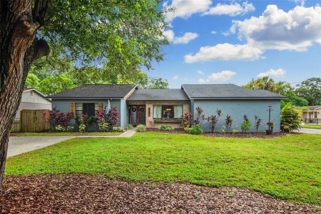 6301 N 19TH STREET TAMPA, FL 33610