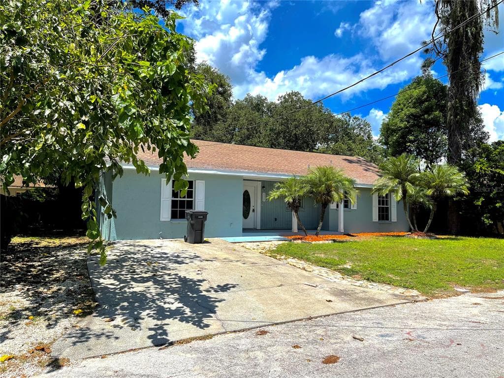 5322 PLUM AVENUE SEFFNER, FL 33584