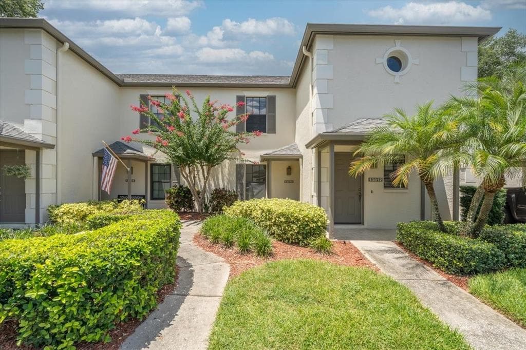 13010 VILLAGE CHASE CIRCLE UNIT 13010 TAMPA, FL 33618