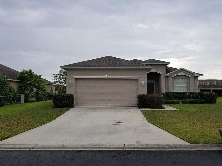 8130 WOODVINE CIRCLE LAKELAND, FL 33810