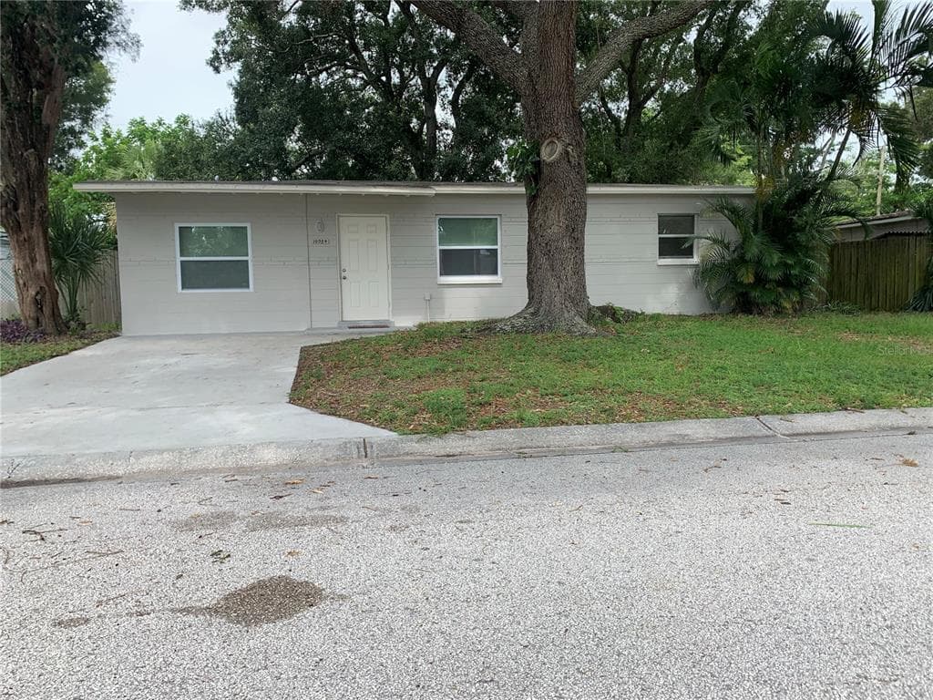 10954 STARKEY ROAD SEMINOLE, FL 33777
