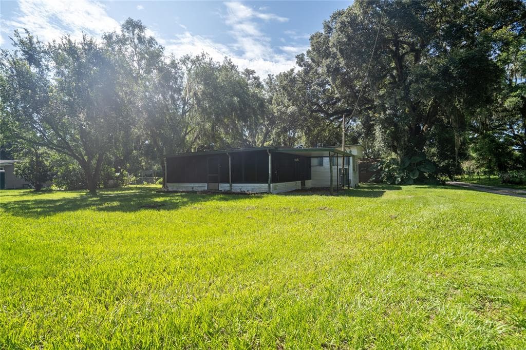8403 PIERCE HARWELL ROAD PLANT CITY, FL 33565