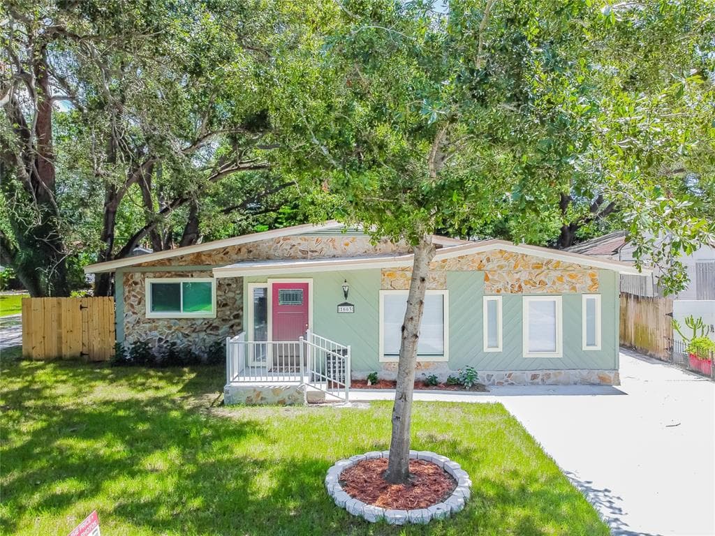 1663 SAN MATEO DRIVE DUNEDIN, FL 34698