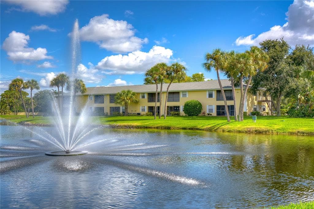 3001 58TH AVENUE S UNIT 307 ST PETERSBURG, FL 33712