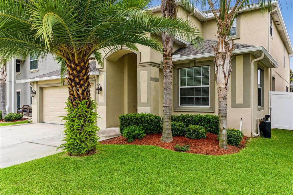 12424 BALLENTRAE FOREST DRIVE RIVERVIEW, FL 33579