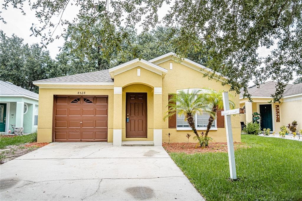 8528 QUARTER HORSE DRIVE RIVERVIEW, FL 33578