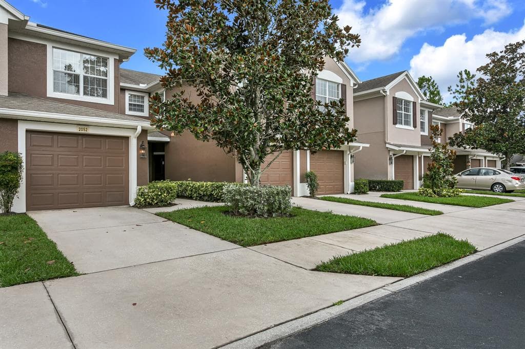 2052 SANTA CATALINA LANE UNIT 2052 RIVERVIEW, FL 33578
