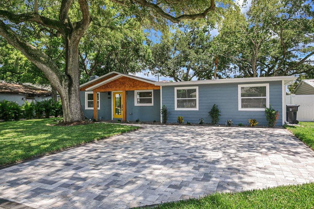 3214 W MARLIN AVENUE TAMPA, FL 33611