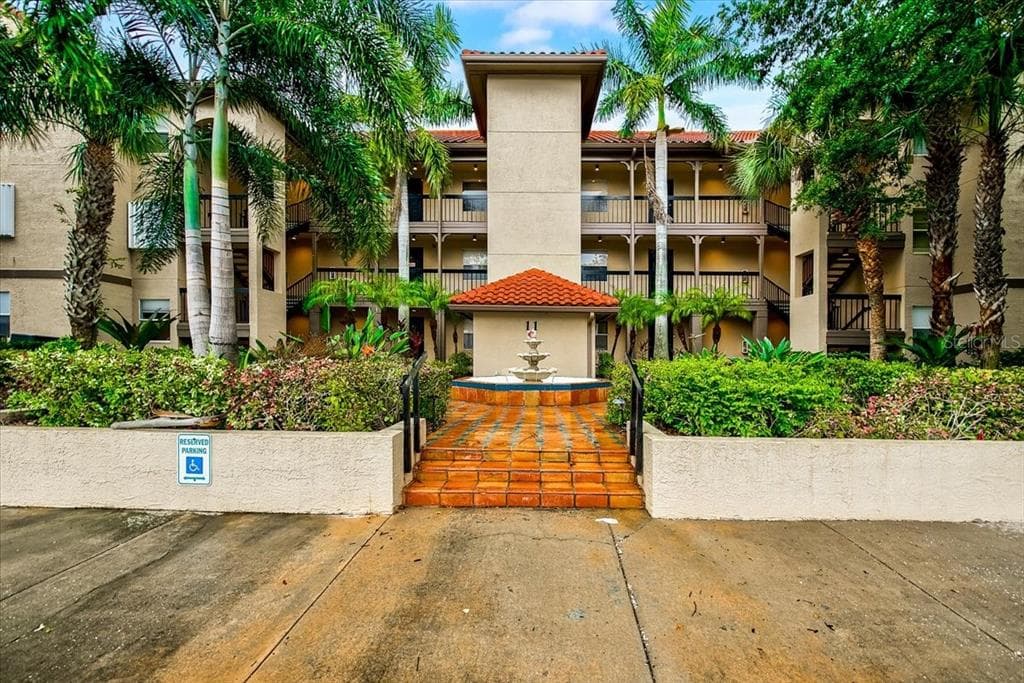 2400 FEATHER SOUND DRIVE UNIT 1133 CLEARWATER, FL 33762