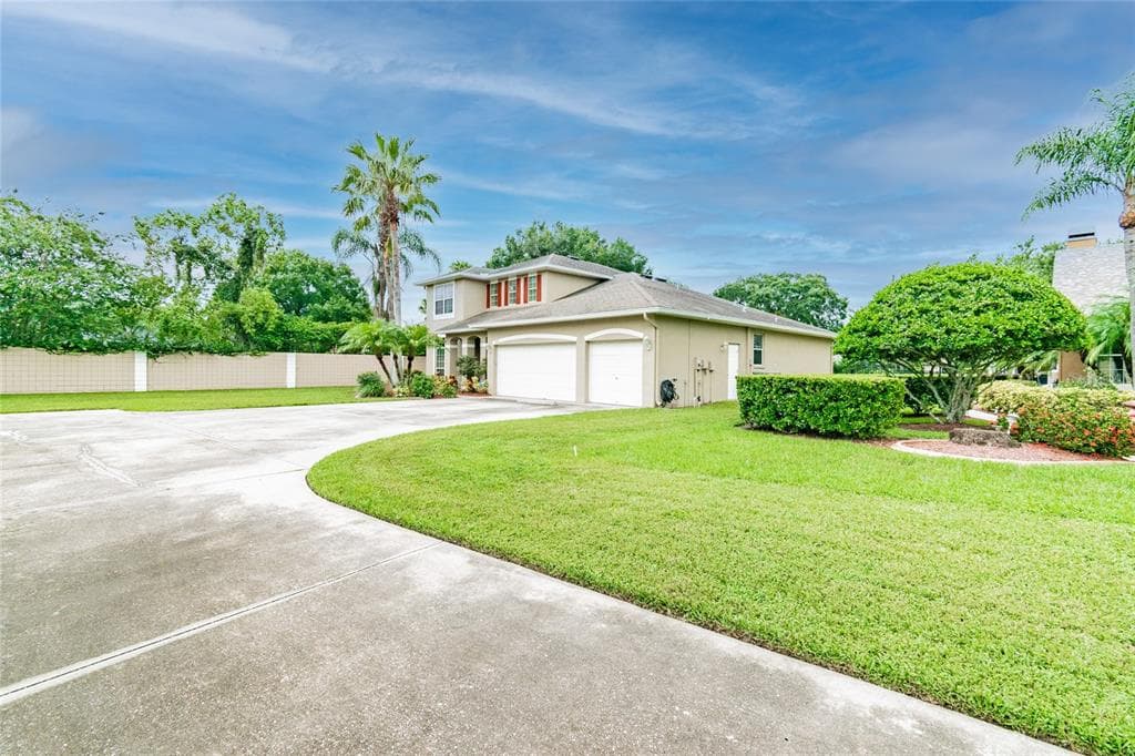 21111 PRESERVATION DRIVE LAND O LAKES, FL 34638