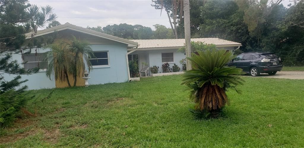 1325 VIEWTOP DRIVE