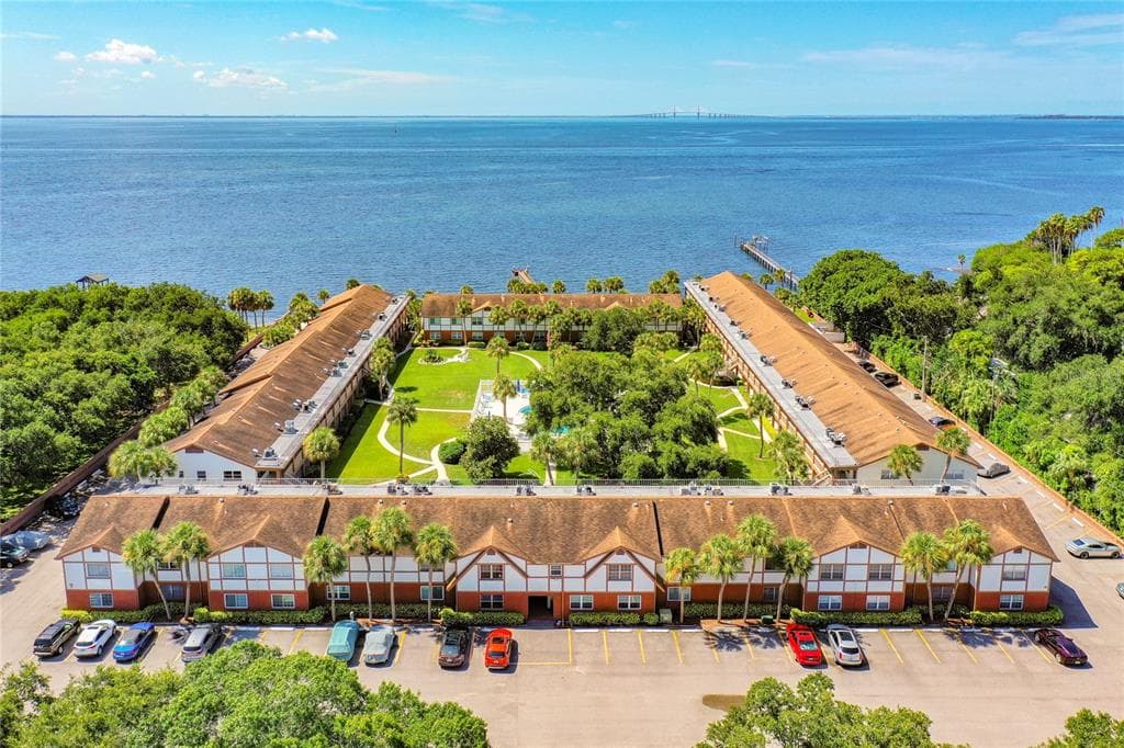 650 PINELLAS POINT DRIVE S UNIT 202 ST PETERSBURG, FL 33705