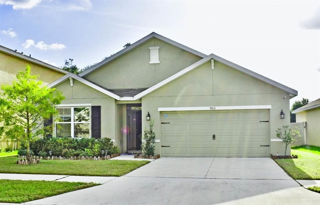 9831 WARM STONE STREET THONOTOSASSA, FL 33592
