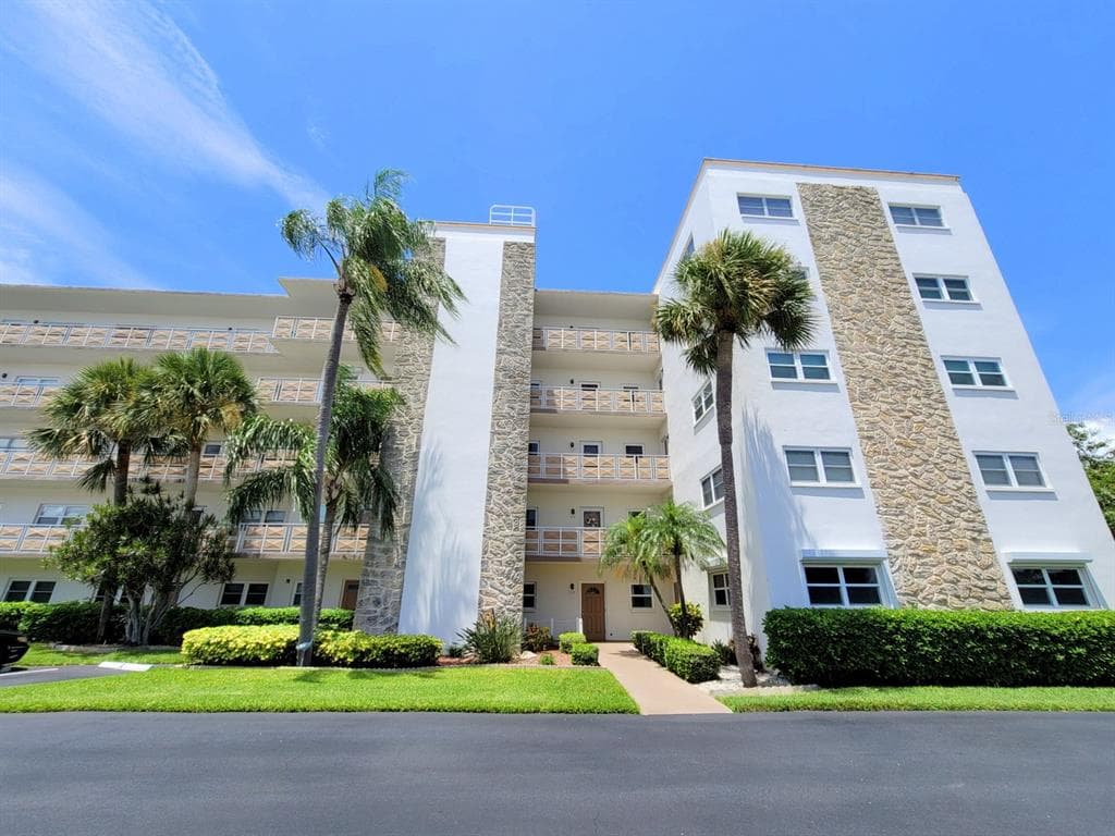 5603 80TH STREET N UNIT 112 ST PETERSBURG, FL 33709