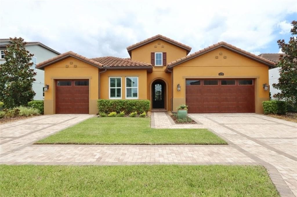 18215 PINE HAMMOCK BOULEVARD LUTZ, FL 33548
