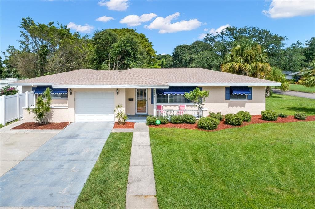 4201 MAPLE STREET NE ST PETERSBURG, FL 33703