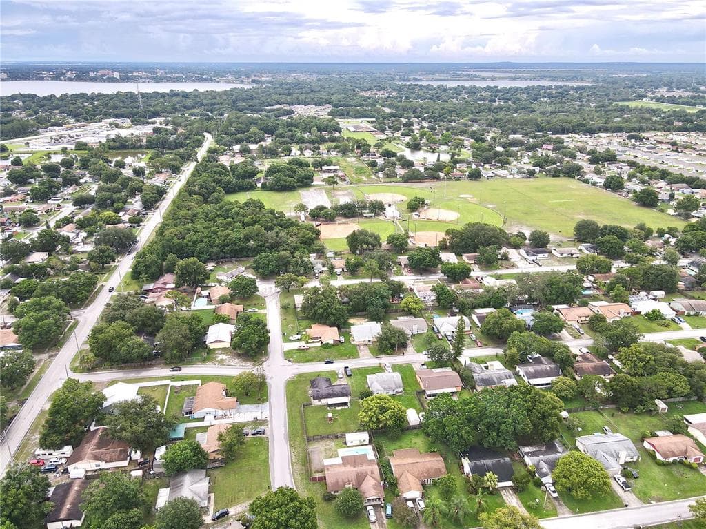 834 CINNAMON DRIVE WINTER HAVEN, FL 33880