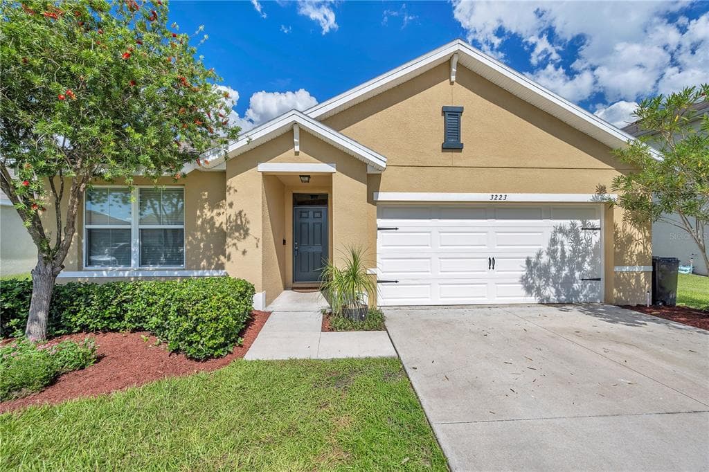 3223 MAGNOLIA MEADOWS DRIVE PLANT CITY, FL 33567