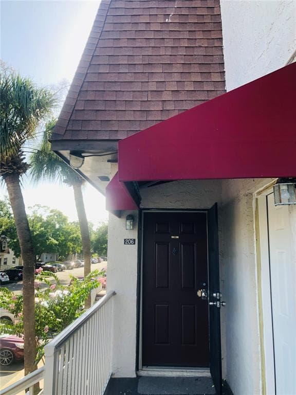 9101 TUDOR DRIVE UNIT F206 TAMPA, FL 33615