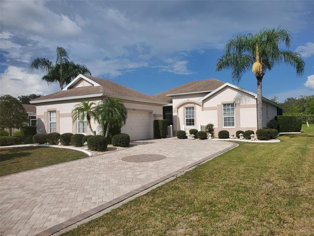 1127 VILLEROY DRIVE