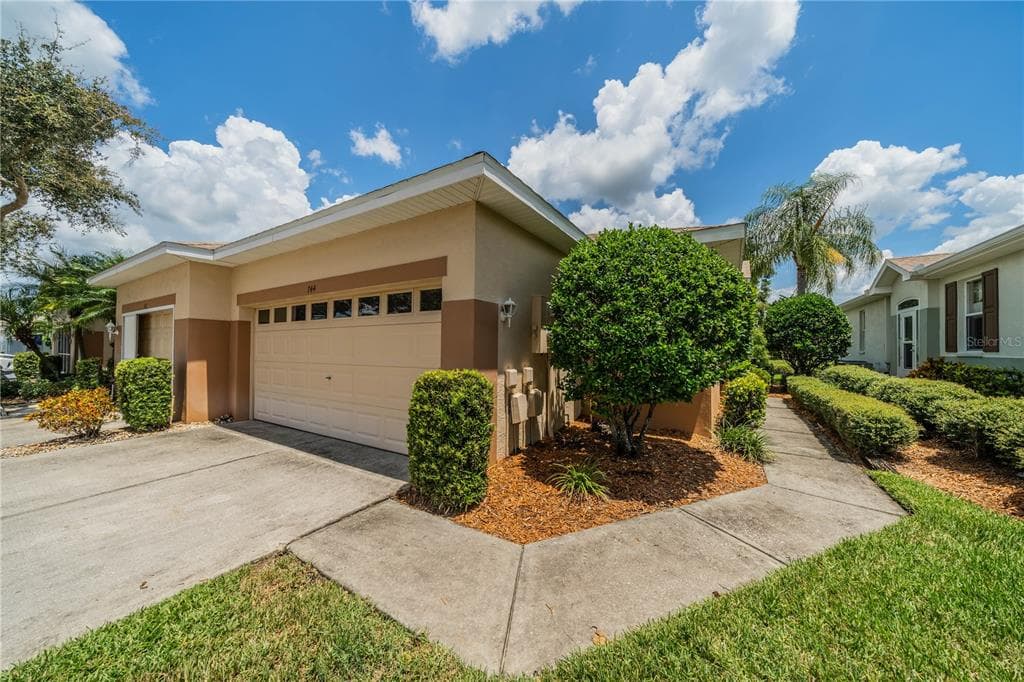 744 TREMONT GREENS LANE UNIT 119 SUN CITY CENTER, FL 33573