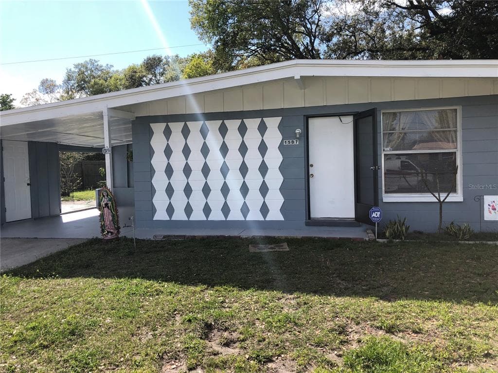 1507 WISHING WELL WAY TAMPA, FL 33619