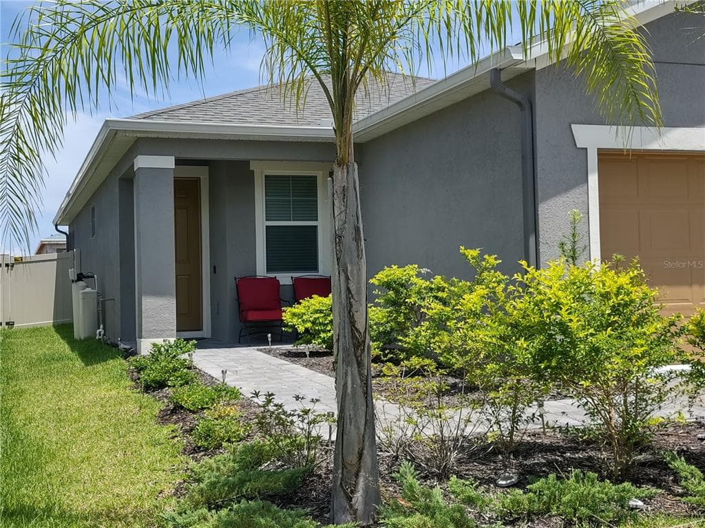 5526 LOS ROBLES COURT PALMETTO, FL 34221