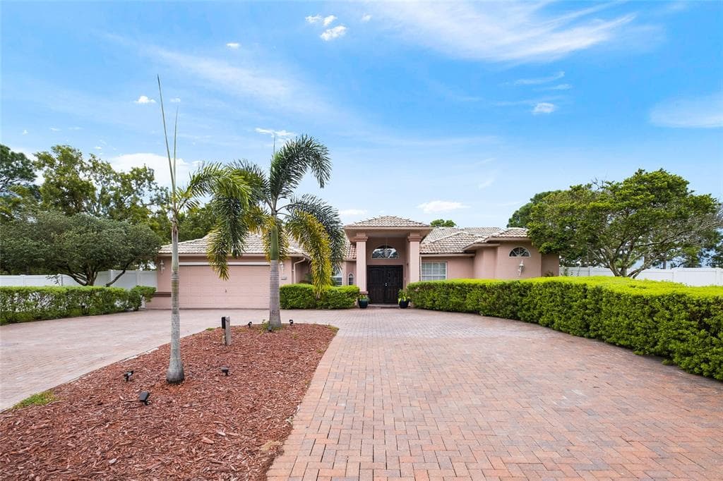 13250 LAUREN DRIVE SPRING HILL, FL 34609