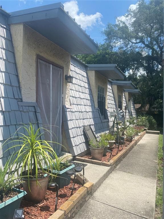 9213 N 13TH STREET TAMPA, FL 33612