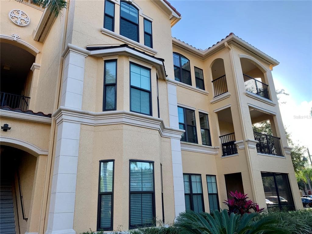 2724 VIA MURANO UNIT 627 CLEARWATER, FL 33764