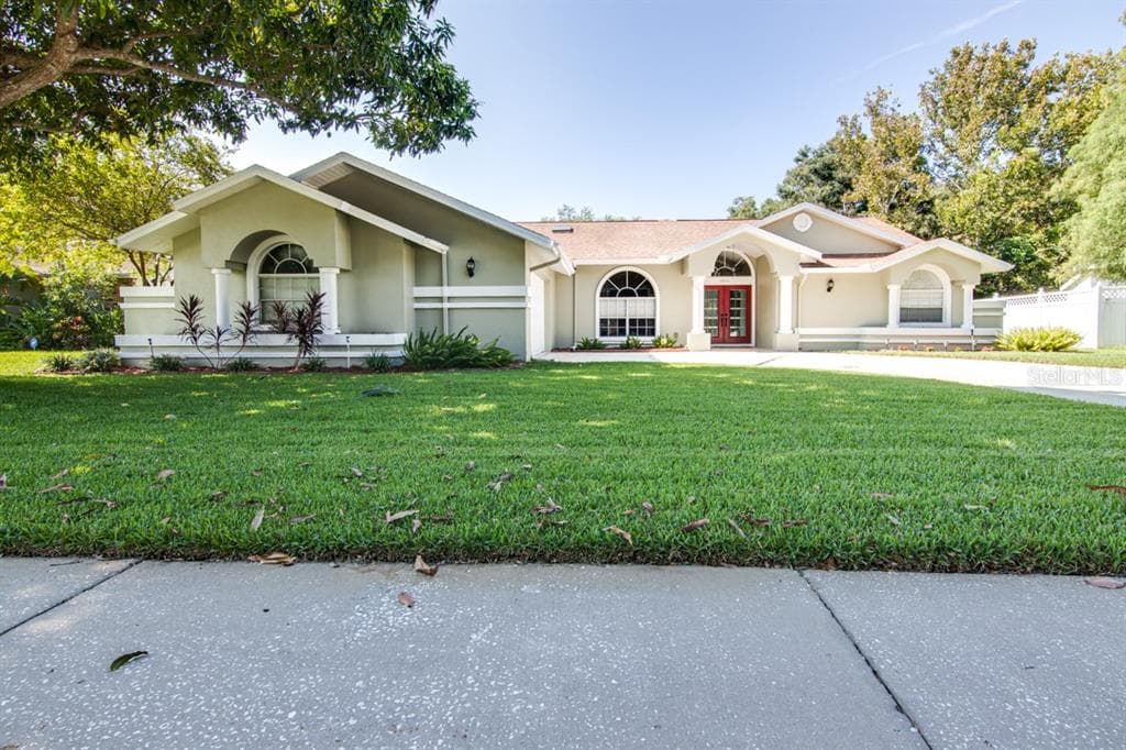 3011 COUNTRY WOODS LANE