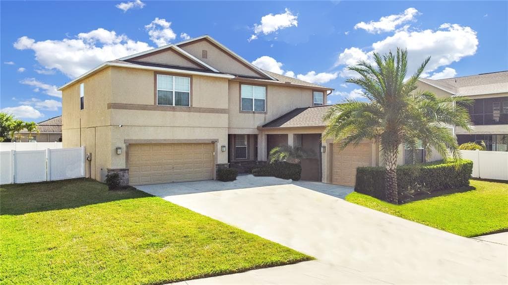 10829 CARLOWAY HILLS DRIVE WIMAUMA, FL 33598