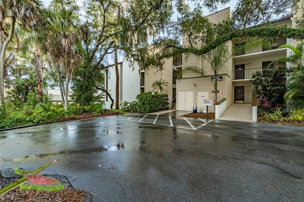 2710 ORCHID OAKS DRIVE UNIT 104DAP SARASOTA, FL 34239