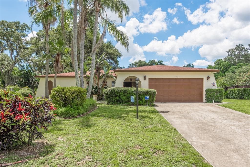 1726 INDIANA AVENUE PALM HARBOR, FL 34683