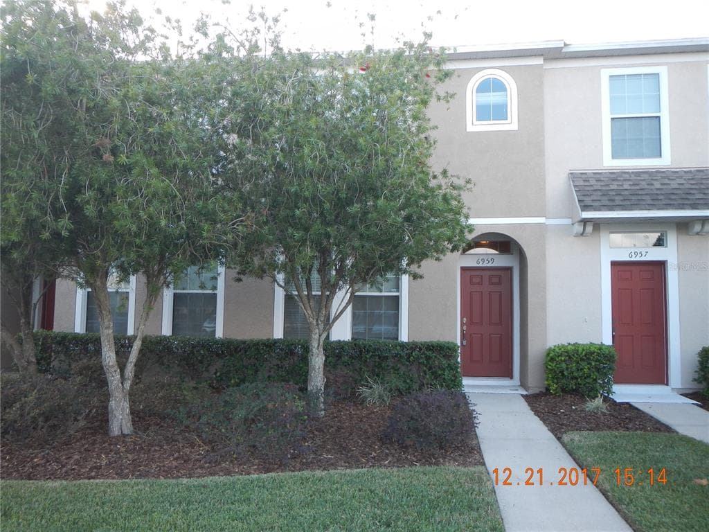 6959 TOWERING SPRUCE DRIVE RIVERVIEW, FL 33578