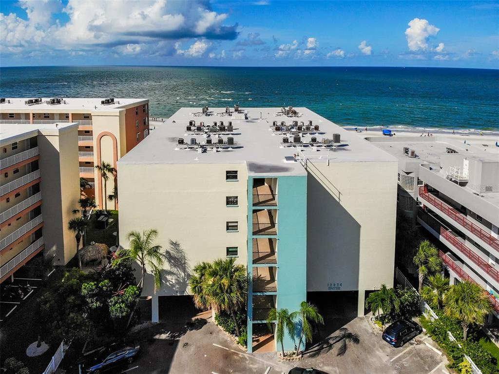 12924 GULF BLVD UNIT 207 MADEIRA BEACH, FL 33708