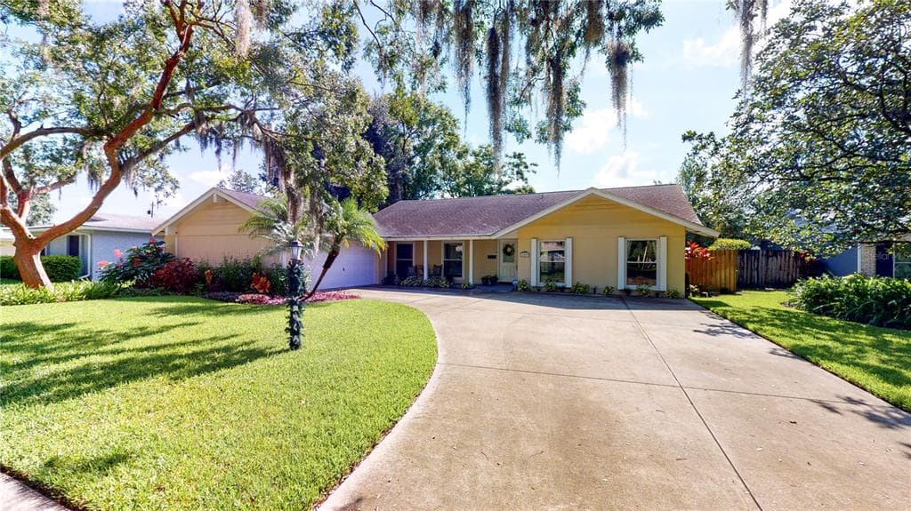 10609 ORANGE GROVE DRIVE TAMPA, FL 33618
