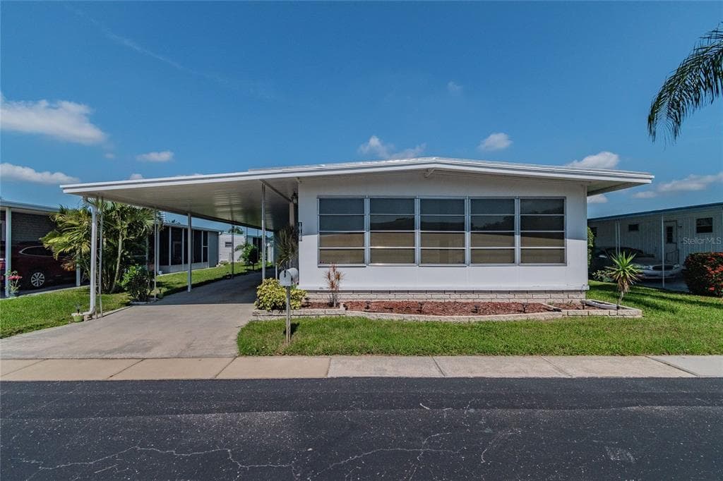 10159 N LAKE DRIVE UNIT 98 LARGO, FL 33773