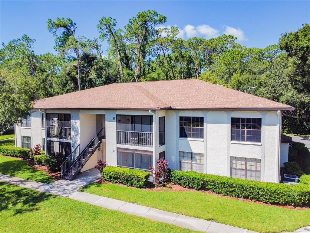 3365 CRYSTAL COURT E UNIT C PALM HARBOR, FL 34685