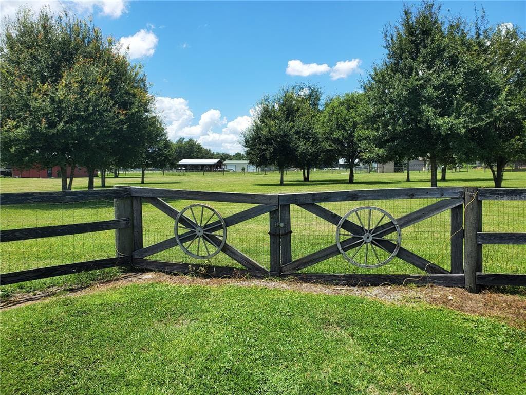 3224 BELLA GARDEN LANE PLANT CITY, FL 33566