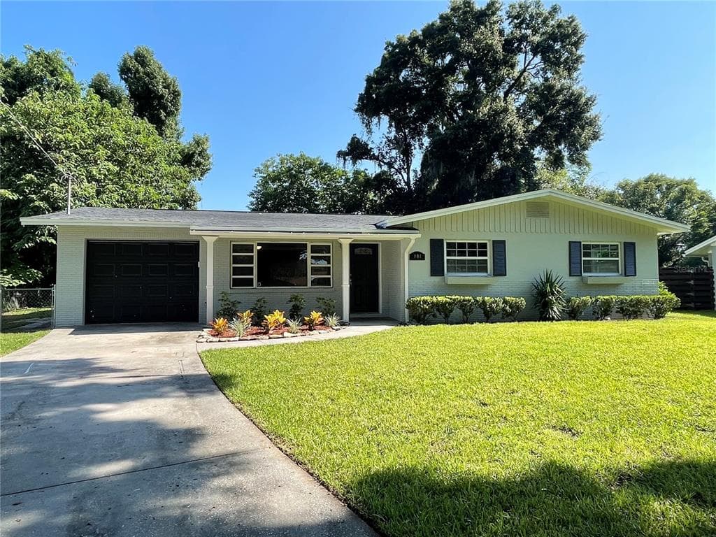 904 HELENA DRIVE BRANDON, FL 33511