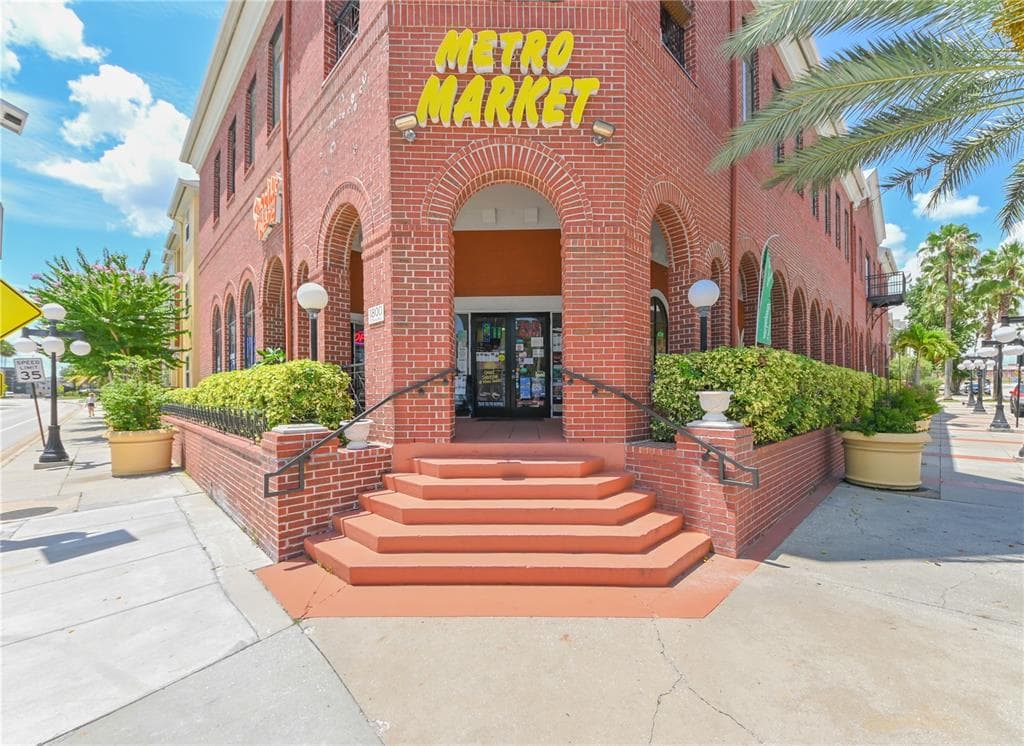 1810 E PALM AVENUE UNIT 4107 TAMPA, FL 33605