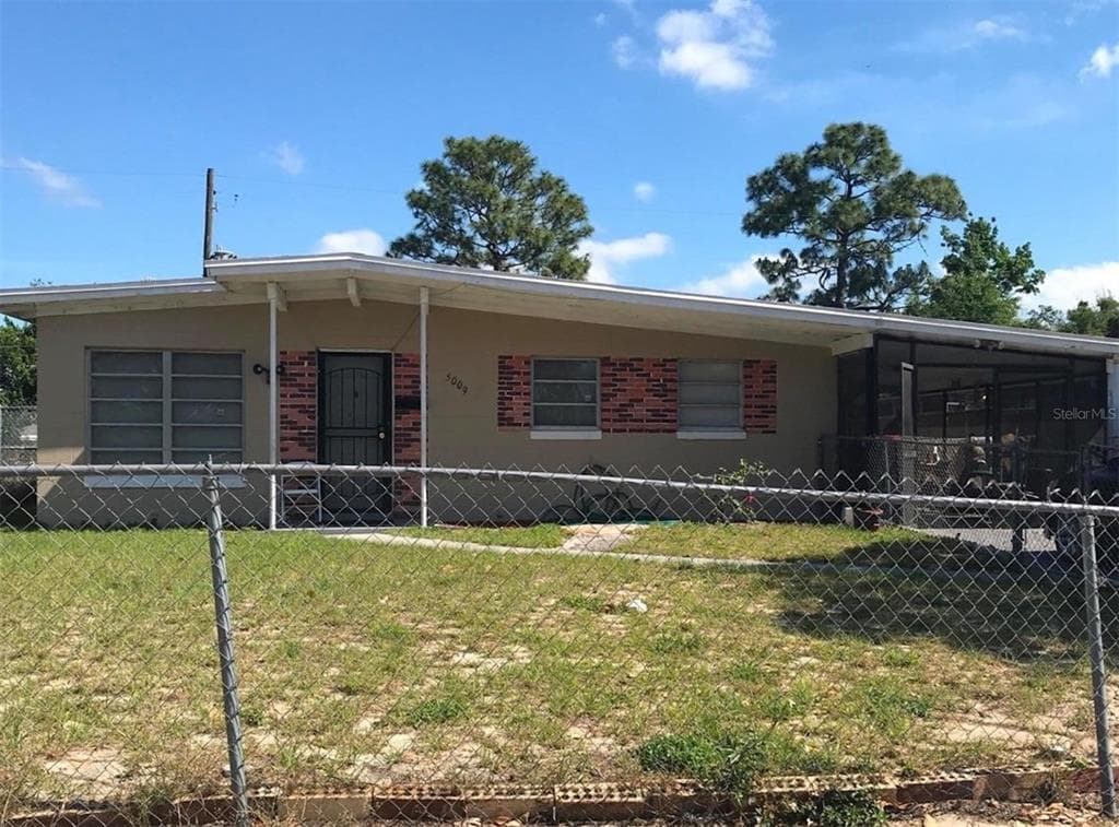 5009 KIPP PLACE ORLANDO, FL 32808