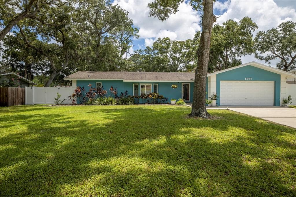 1855 OAK PARK DRIVE S CLEARWATER, FL 33764