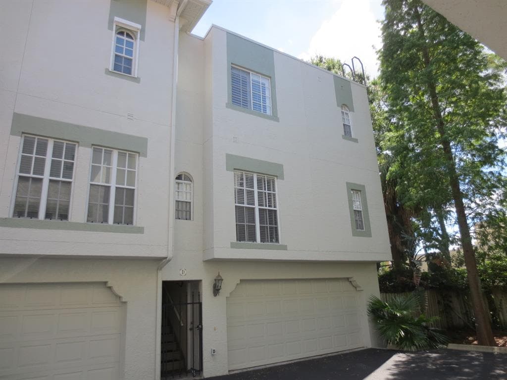 3014 W GROVEWOOD COURT TAMPA, FL 33629