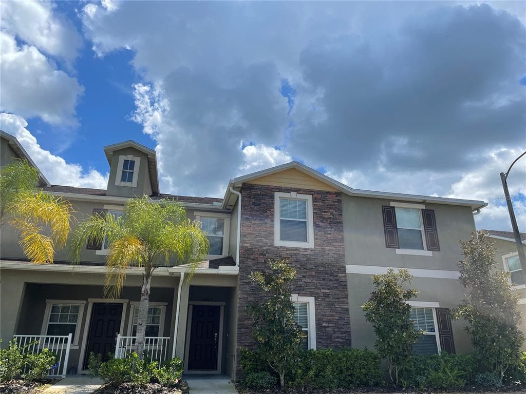 31204 GOSSAMER WAY WESLEY CHAPEL, FL 33543
