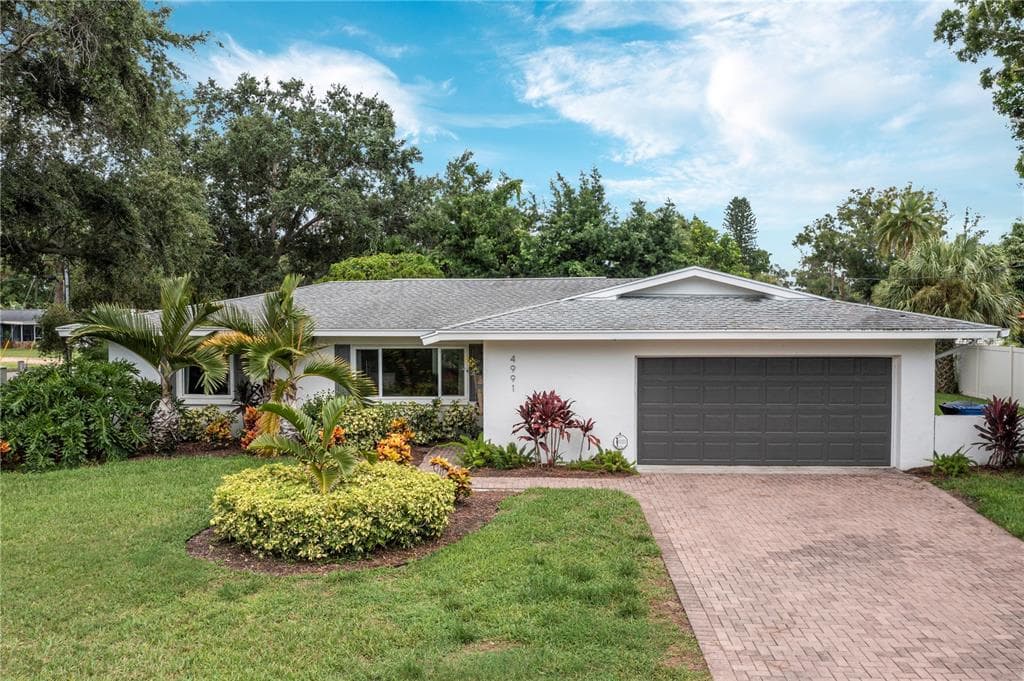 4991 SHORE ACRES BOULEVARD NE ST PETERSBURG, FL 33703