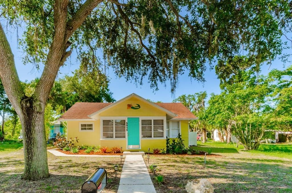 5838 FLORIDA AVENUE NEW PORT RICHEY, FL 34652